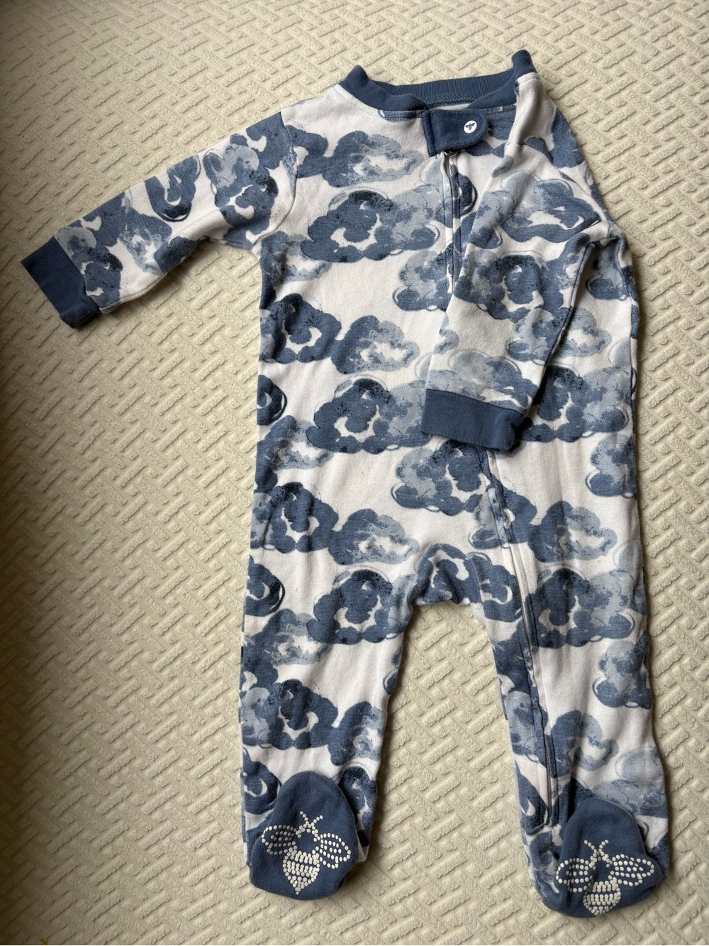 Burts Bees Baby Blue Cloud-Print Footed One-Piece 3-6 months